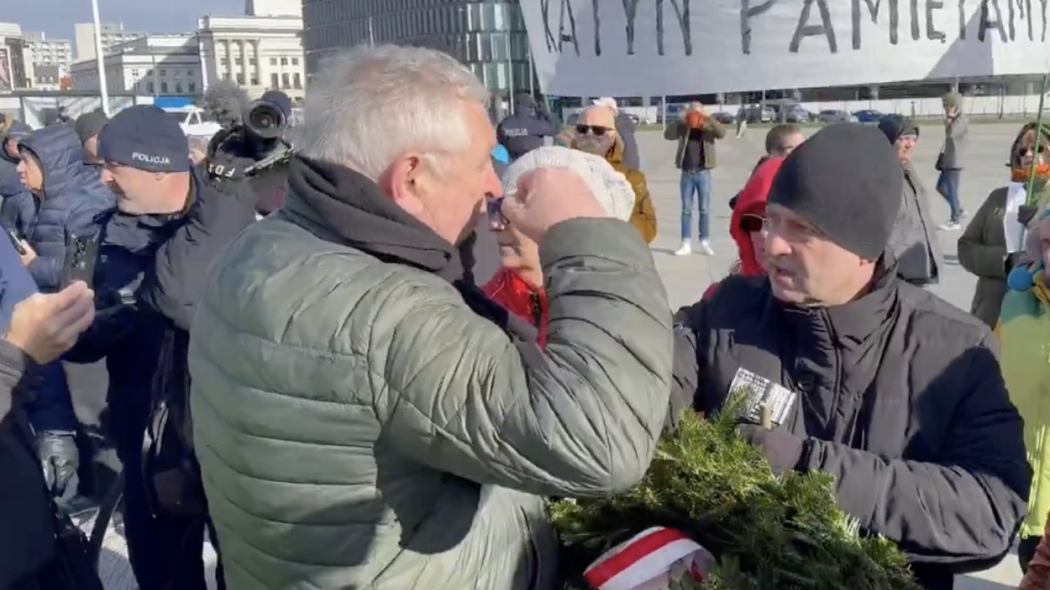 Awantura podczas 15. rocznicy katastrofy smoleńskiej.