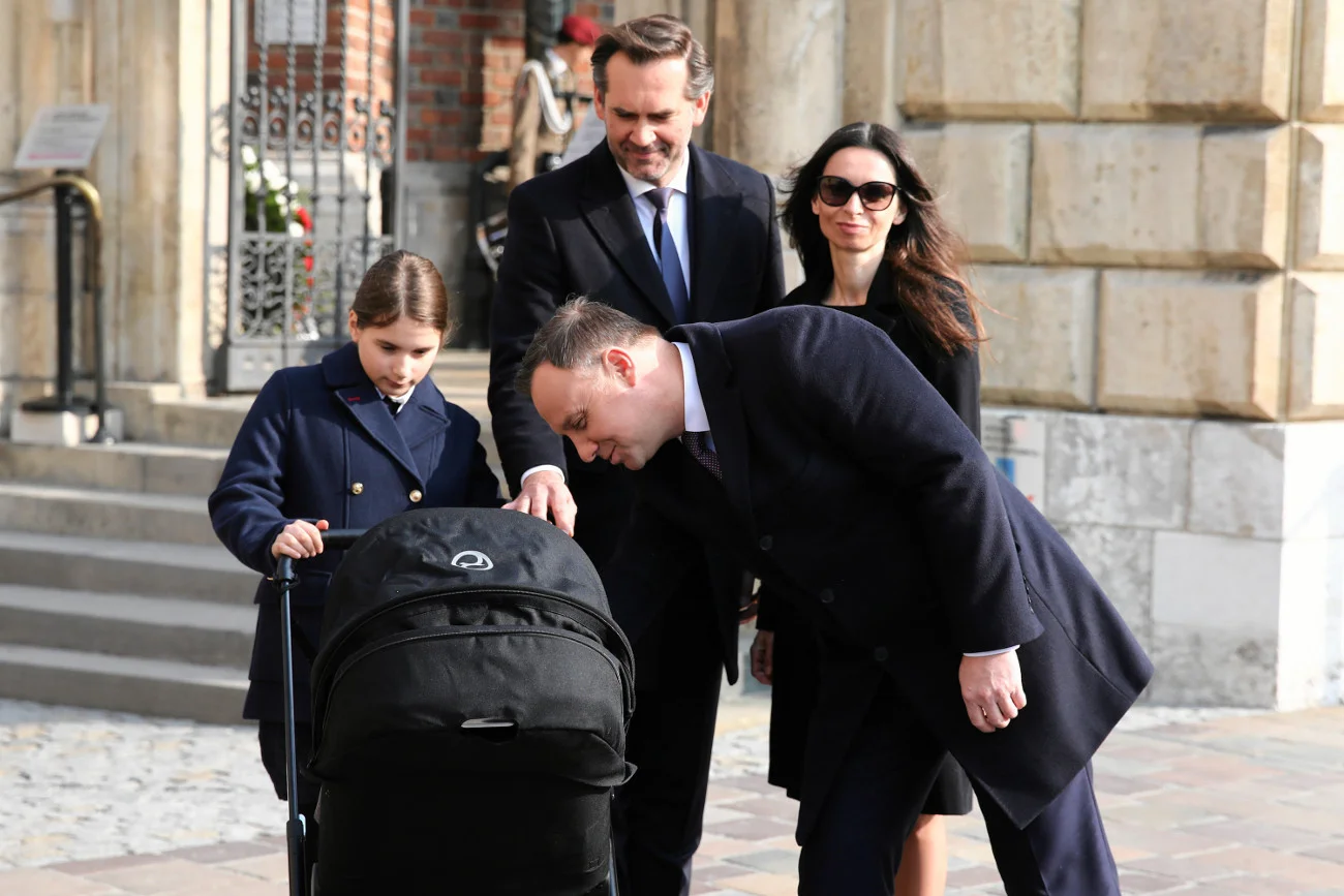 Andrzej Duda i Marta Kaczyńska na Wawelu w 9. rocznicę katastrofy smoleńskiej.