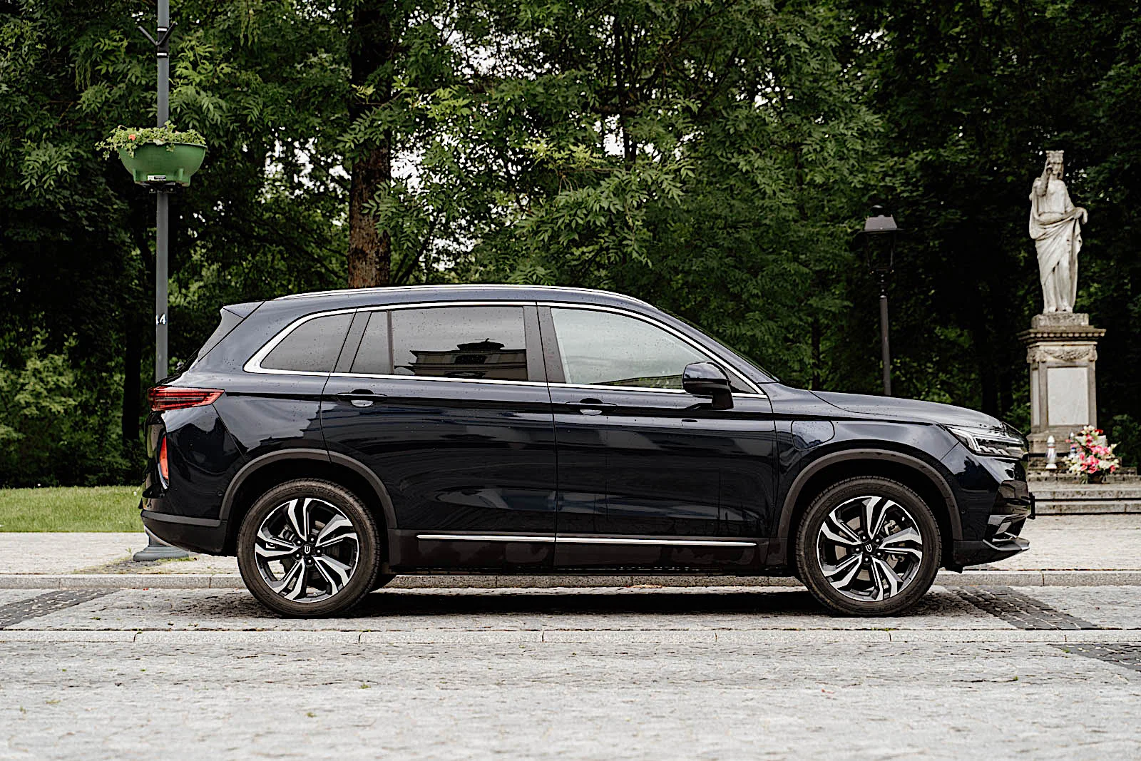 Skywell ET5 – to pierwszy taki SUV w Polsce.