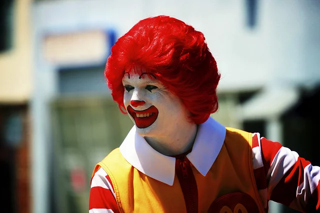 Kultowa postać McDonalda jest kojarzona na całym świecie.