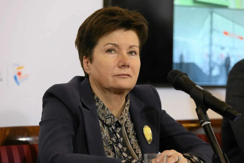 Hanna Gronkiewicz-Waltz nie chce regulować liczby Biedronek w Warszawie.