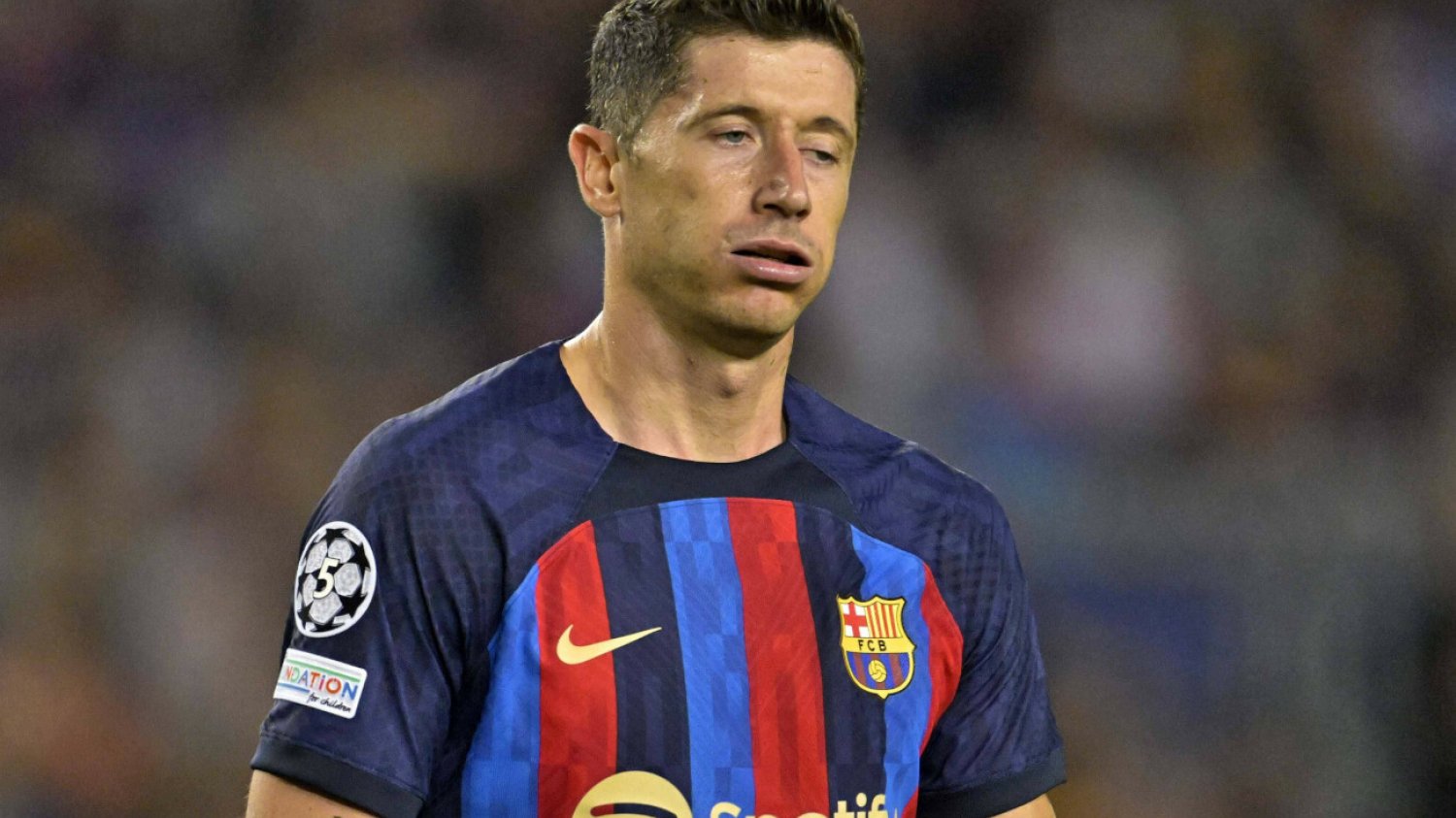 Robert Lewandowski nie zdołał przedrzeć się z Barceloną do fazy pucharowej Ligi Mistrzów. To jednak nie koniec wyzwań.