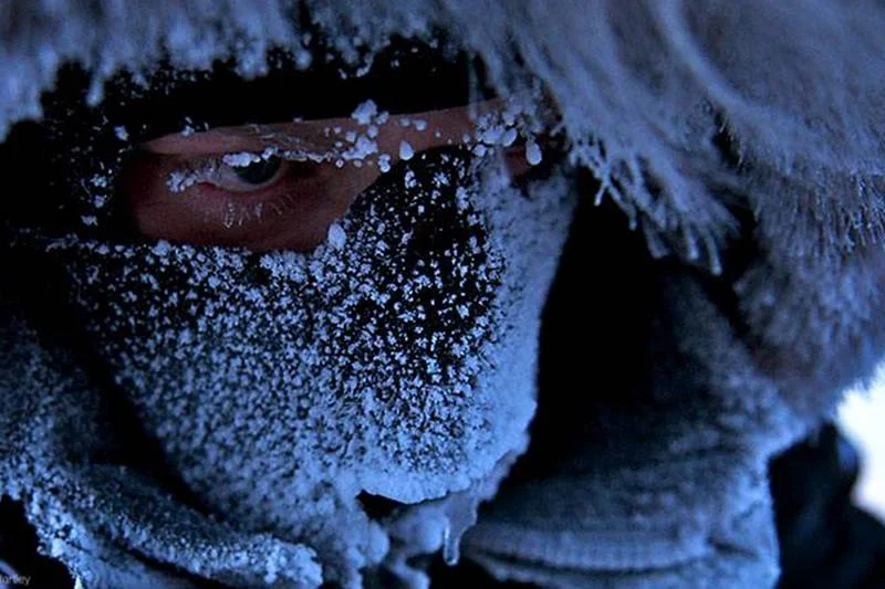 Temperatura obecnie wynosi - przy silnym wietrze - ok. –44 stopni celsjusza