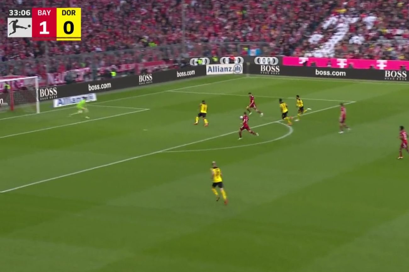 Robert Lewandowski w ten sposób trafił do siatki Borussii Dortmund w Der Klassikerze.