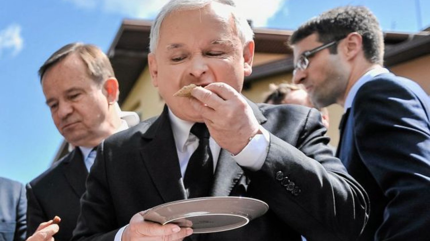 Partie jadą już w tej kampanii na oparach - dowiaduje się ASZdziennik. Wyborcy powinni się przygotować na najgorsze.