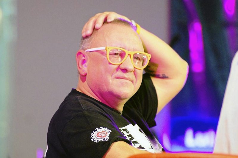 Jerzy Owsiak jest atakowany, bo zbyt wielu Polaków mu ufa?