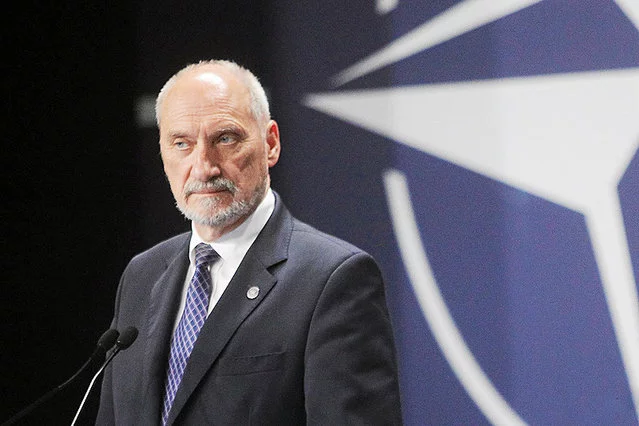 Macierewicz jednym tchem wymienia etapy agresji rosyjskiej: Gruzja, Smoleńsk, Ukraina.