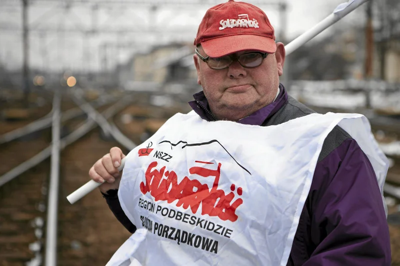 Pracownicy zatrudnieni na "umowach śmieciowych" będą mogli tworzyć związki zawodowe. Nie oznacza to, że będą chcieli