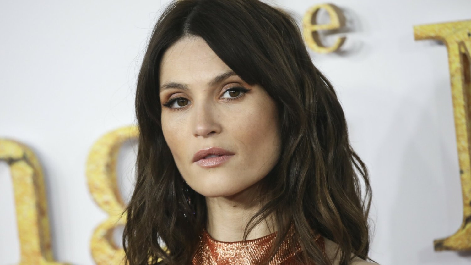 Gemma Arterton była zmuszana do kręcenia scen seksu przez pewnego reżysera Gemma Arterton była zmuszana do kręcenia scen seksu przez pewnego reżysera