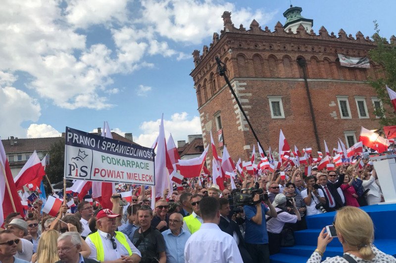 Premier Mateusz Morawiecki w Sandomierzu.