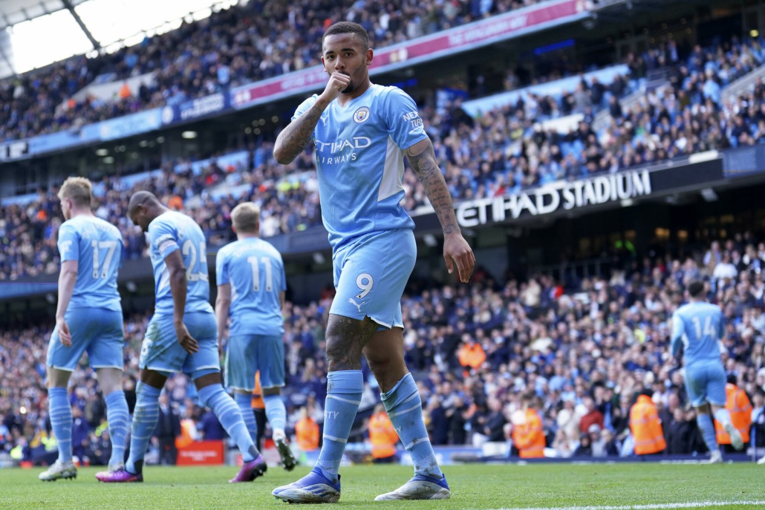 Manchester City to dziś największy faworyt Ligi Mistrzów, ale rywale nie oddadzą mu nic darmo