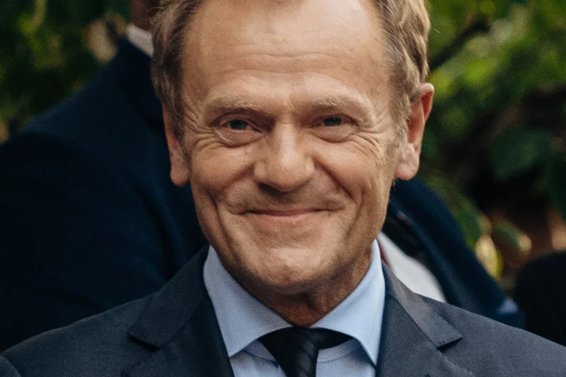 Donald Tusk zaprasza Jarosława Kaczyńskiego na spacer. Zdradza, co by powiedział prezesowi PiS.