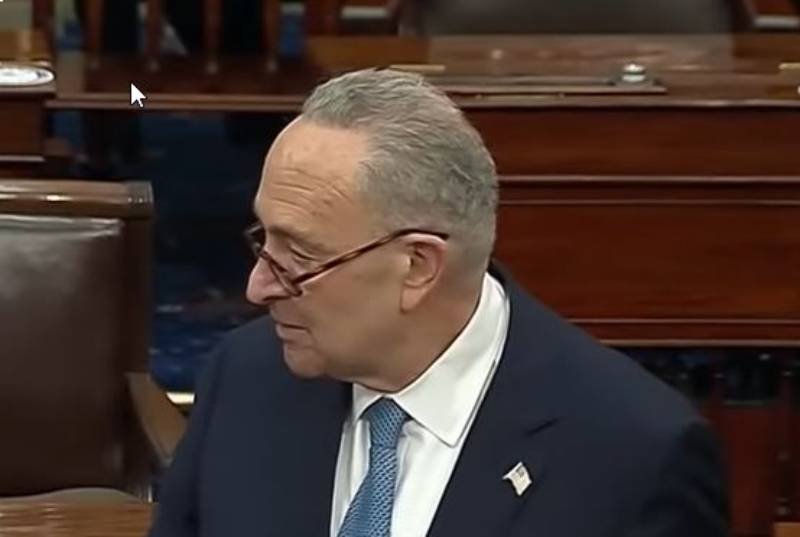 Schumer rozmawiał z dyrektorem FBI.