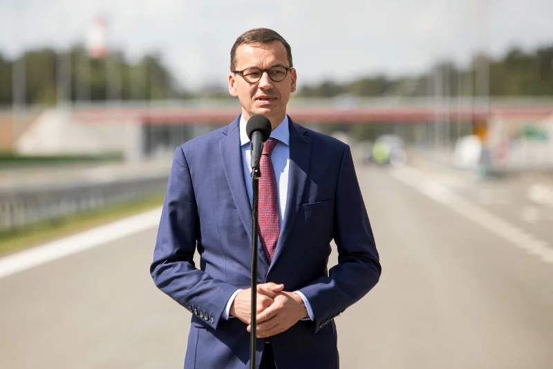 Mateusz Morawiecki chętnie otwiera ukończone inwestycje, ale często zapomina przy tym wspomnieć o tym, ze zostały wykończone dzięki pieniądzom z Unii Europejskiej.