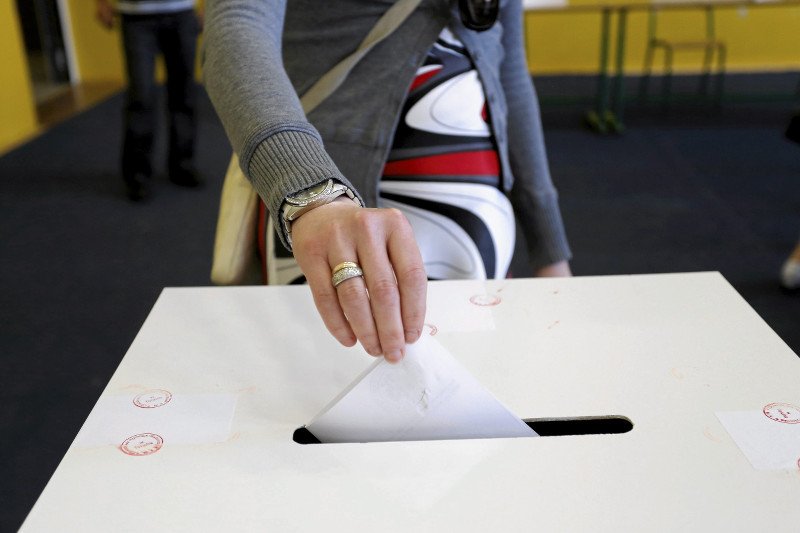 Polacy głosują w referendum