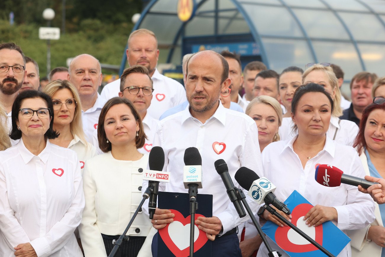 W czwartek Borys Budka zapowiedział rozpoczęcie akcji zbierania podpisów przez komitet koalicyjny KO.