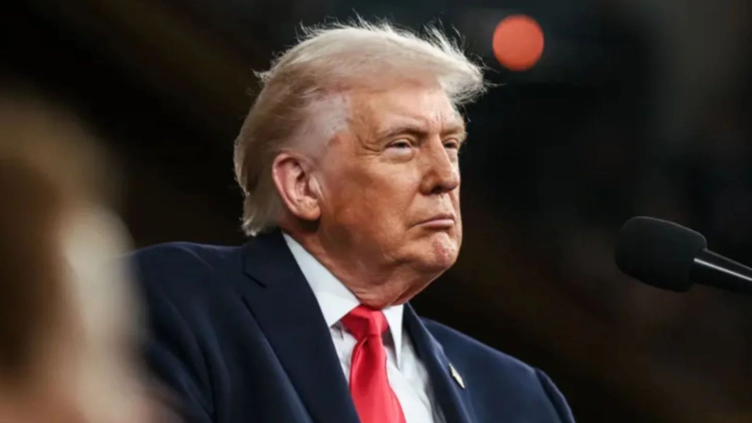Trump łagodzi kurs ws. Iranu. Zdradza szczegóły dalszych działań USA Donald Trump