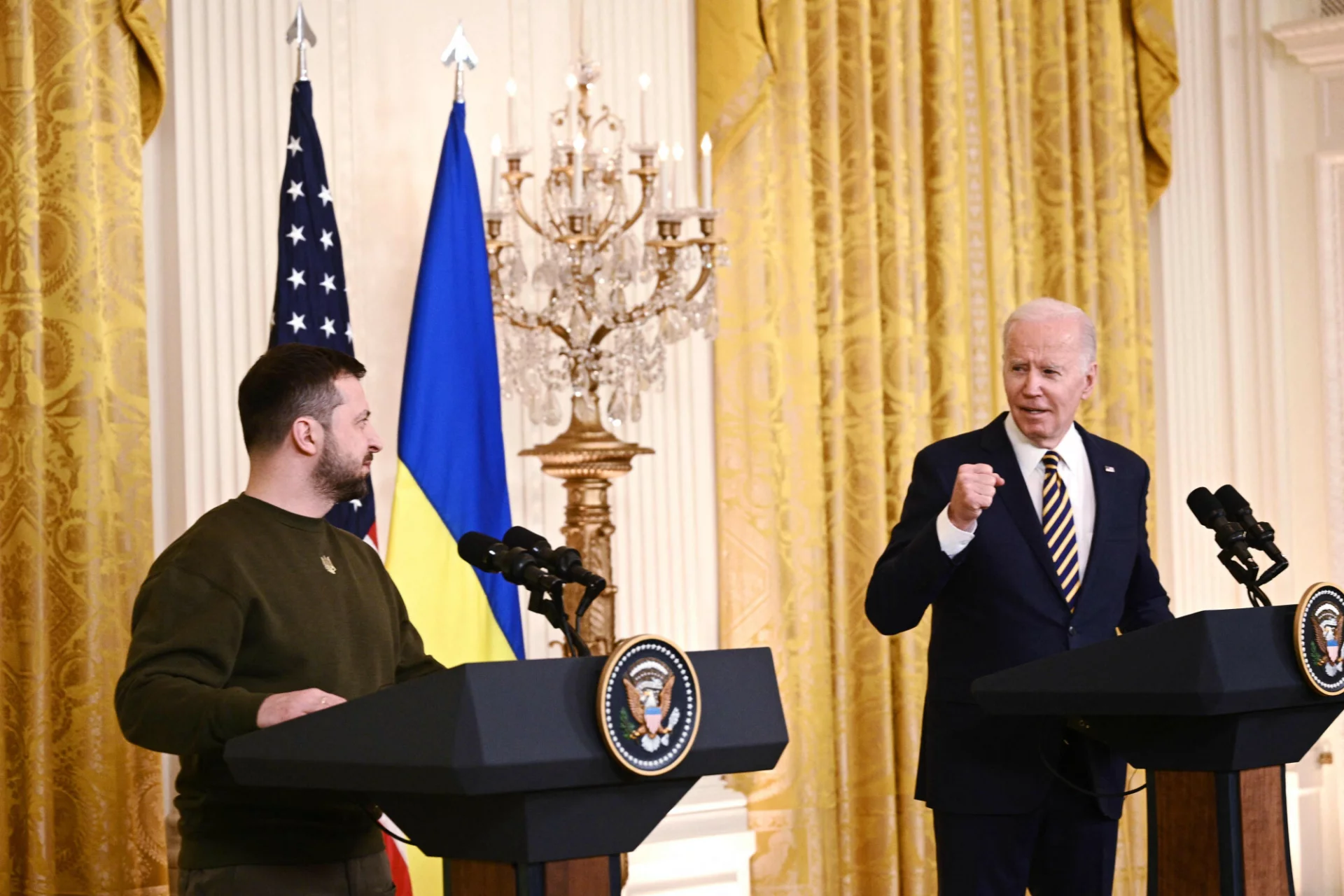 Wołodymyr Zełenski w Białym Domu przyjęty przez Joe Bidena.