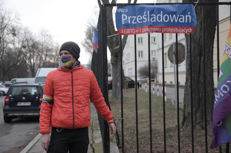 Akcja w Warszawie przeciwko brutalności policji.