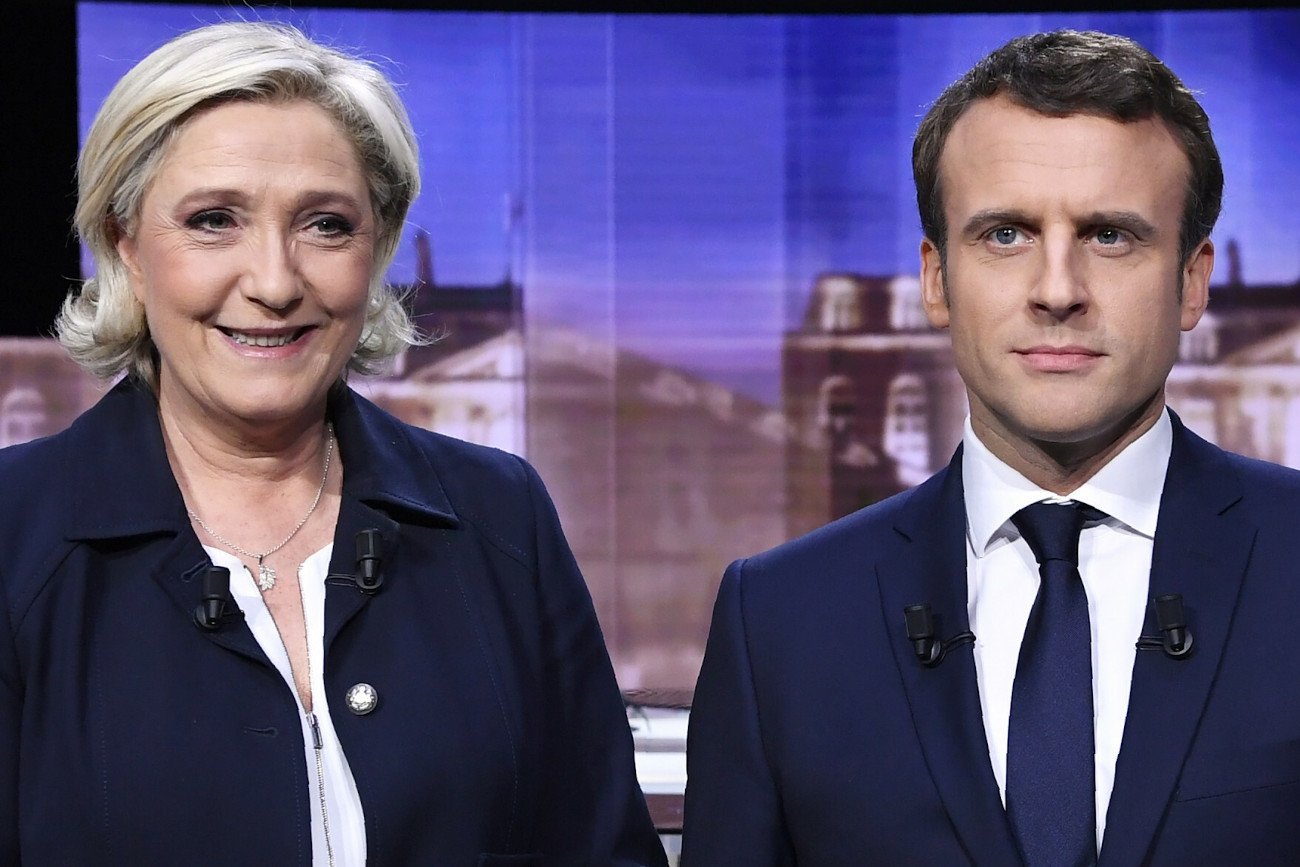 W pierwszej turze wyborów prezydenckich we Francji ubiegający się o reelekcję prezydent Emmanuel Macron  zwyciężył z kandydatką skrajnej prawicy Marine Le Pen.