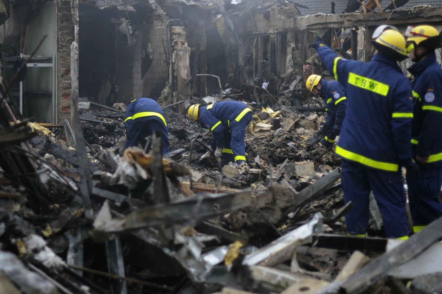 Niemieccy ratownicy z THW przy pracy. Niemieccy ratownicy z THW przy pracy.