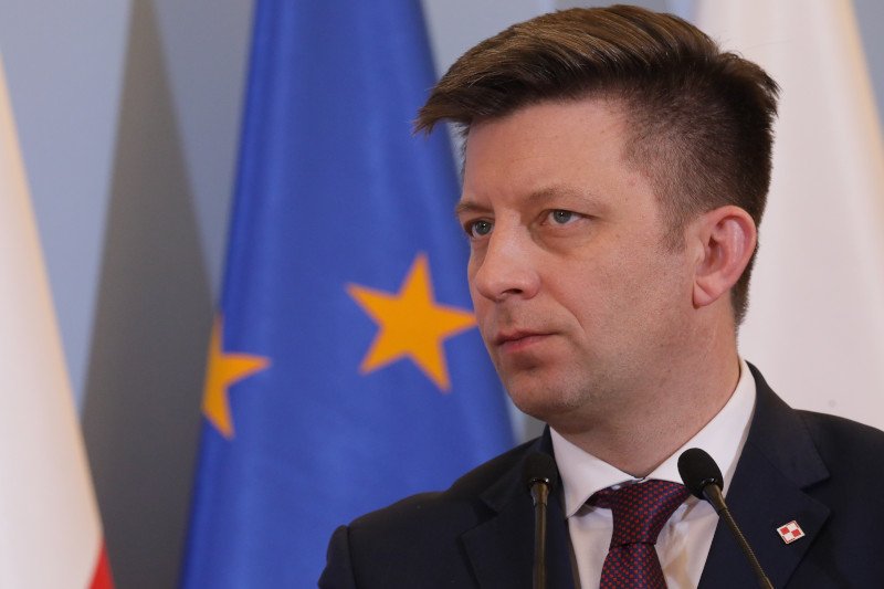 Szef KPRM Michał Dworczyk zasugerował, że nie więcej niż 50 proc. populacji w Polsce zaszczepi się przeciw COVID-19.