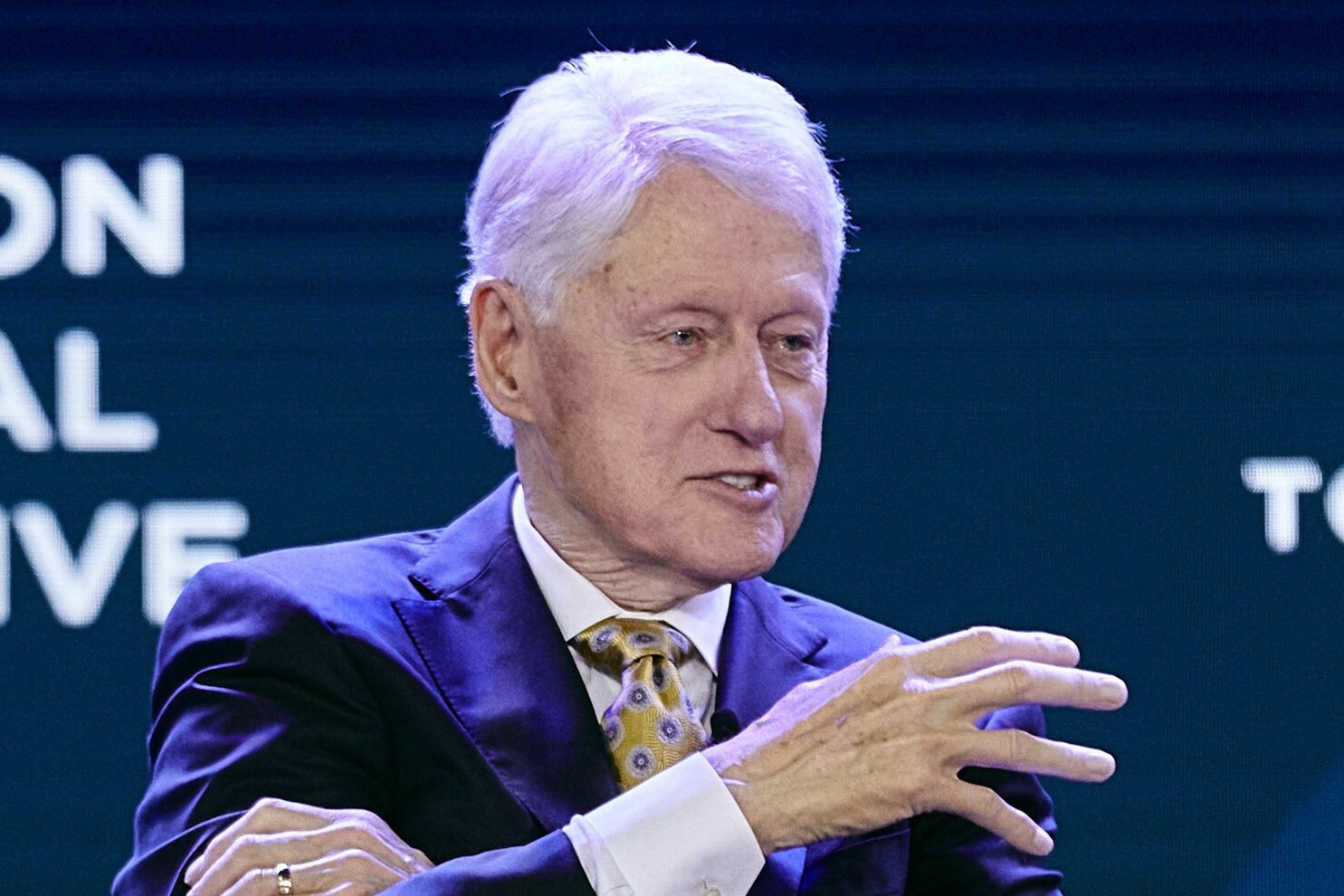 Clinton komentuje zmianę władzy w Polsce. Uderzył mocno w PiS.