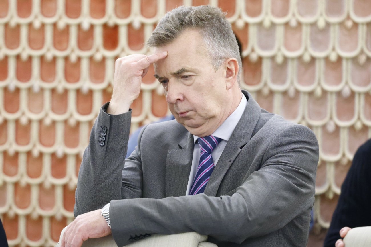 Minister Wieczorek w Faktach po Faktach tłumaczył się z posady żony.