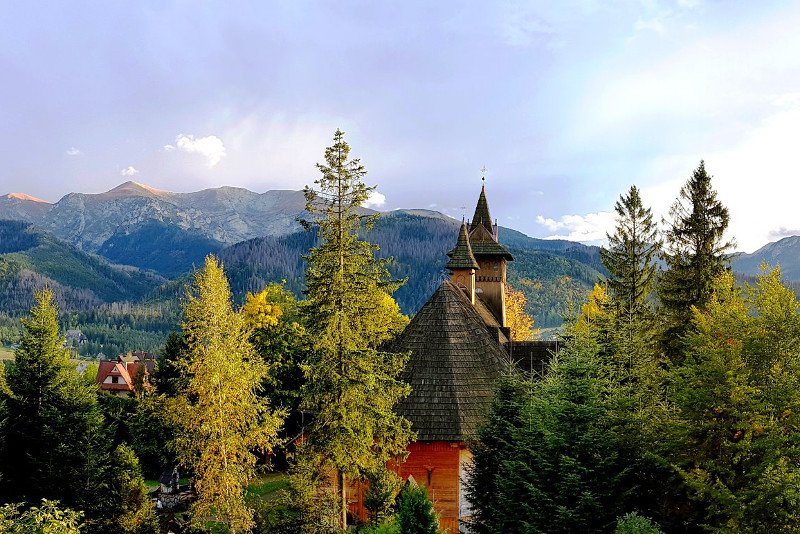 Kościół św. Kazimierza Królewicza w Kościelisku został zamknięty. Księża są na kwarantannie. W gminie potwierdzono jeden z przypadek koronawirusa.