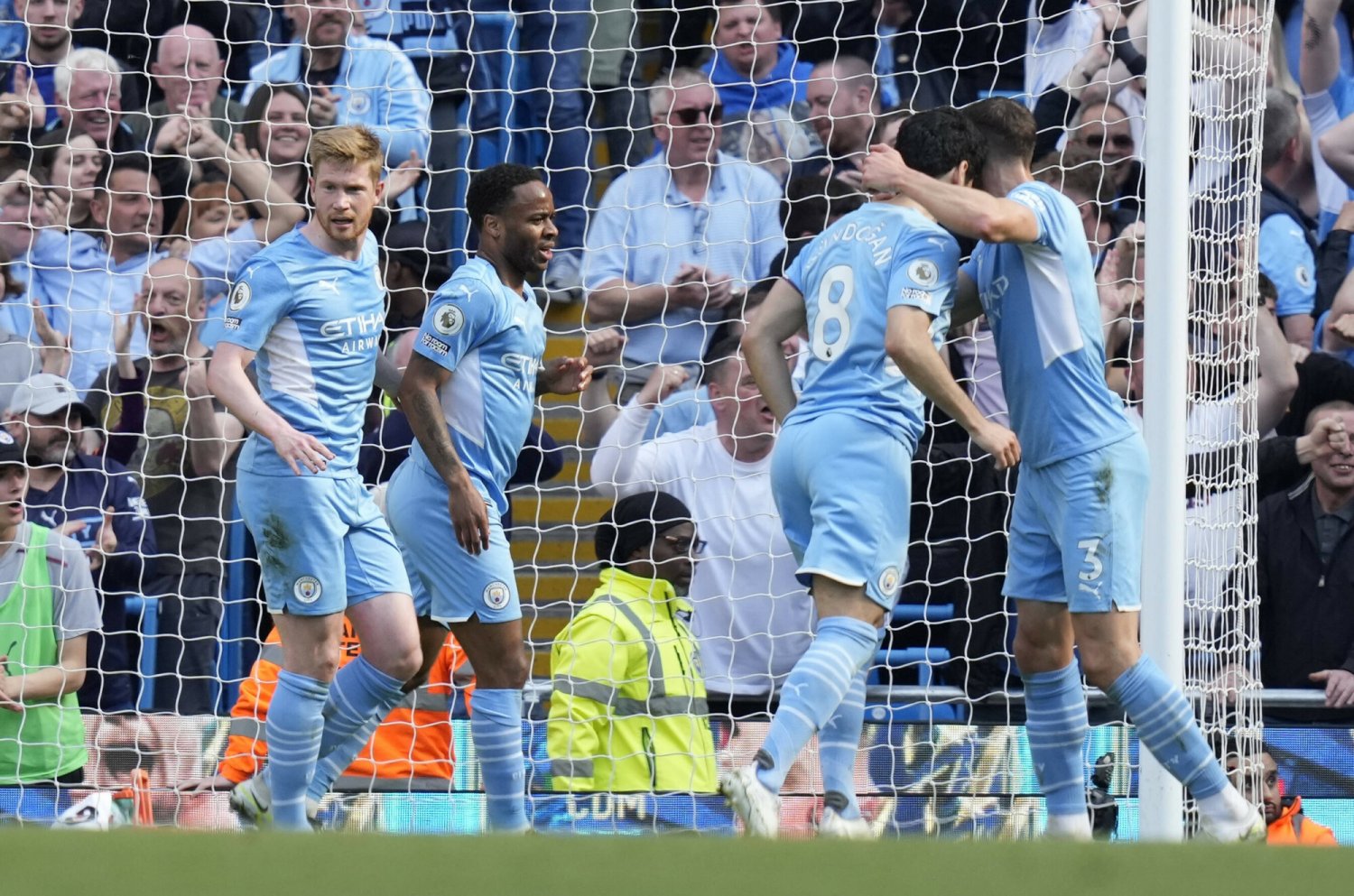 Manchester City odpadł z Ligi Mistrzów, ale w Premier League jest o krok od wywalczenia mistrzostwa