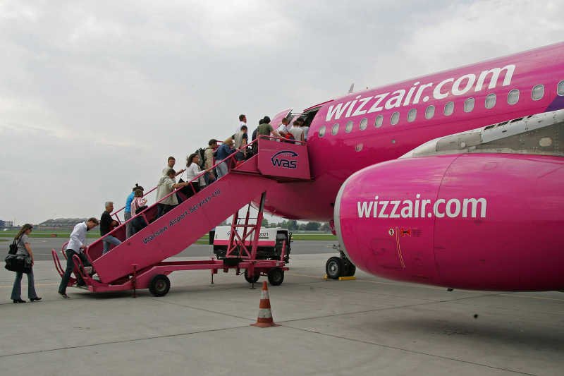 Czy latanie tanimi liniami, takimi jak Wizz Air i Ryanair jeszcze się opłaca?
