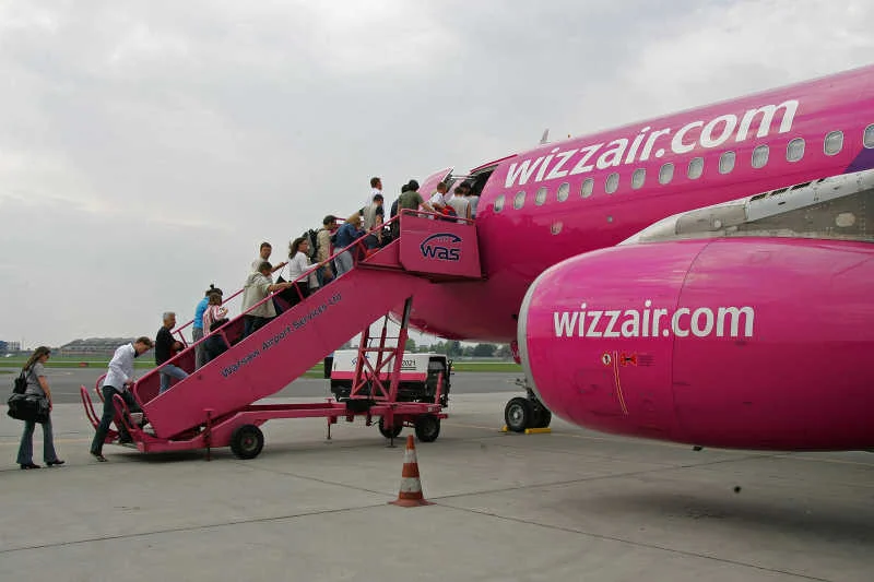 Czy latanie tanimi liniami, takimi jak Wizz Air i Ryanair jeszcze się opłaca?