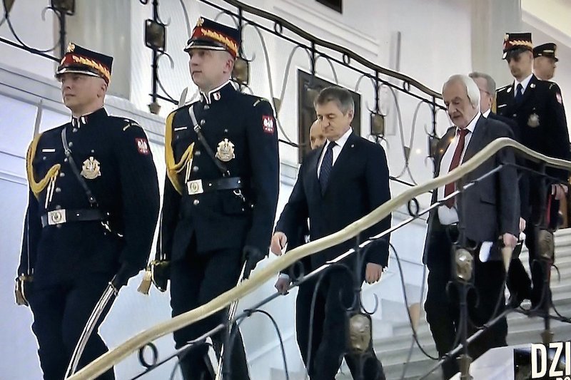 Marek Kuchciński i Ryszard Terlecki w Sejmie. Tak chroni ich Straż Marszałkowska.