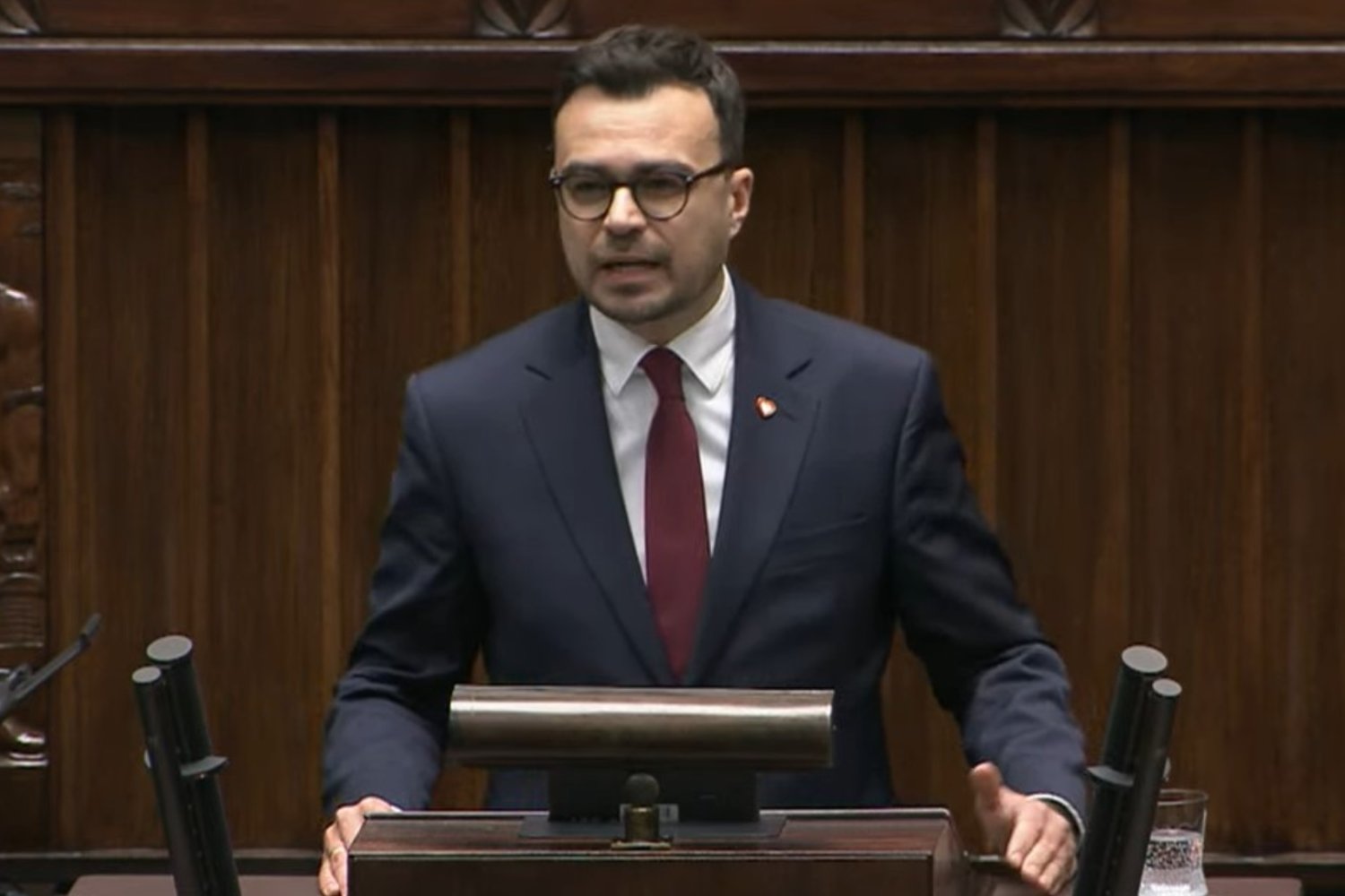 Były dziennikarz TVP zabrał głos w Sejmie. Mówił o "wyraźnych instrukcjach".