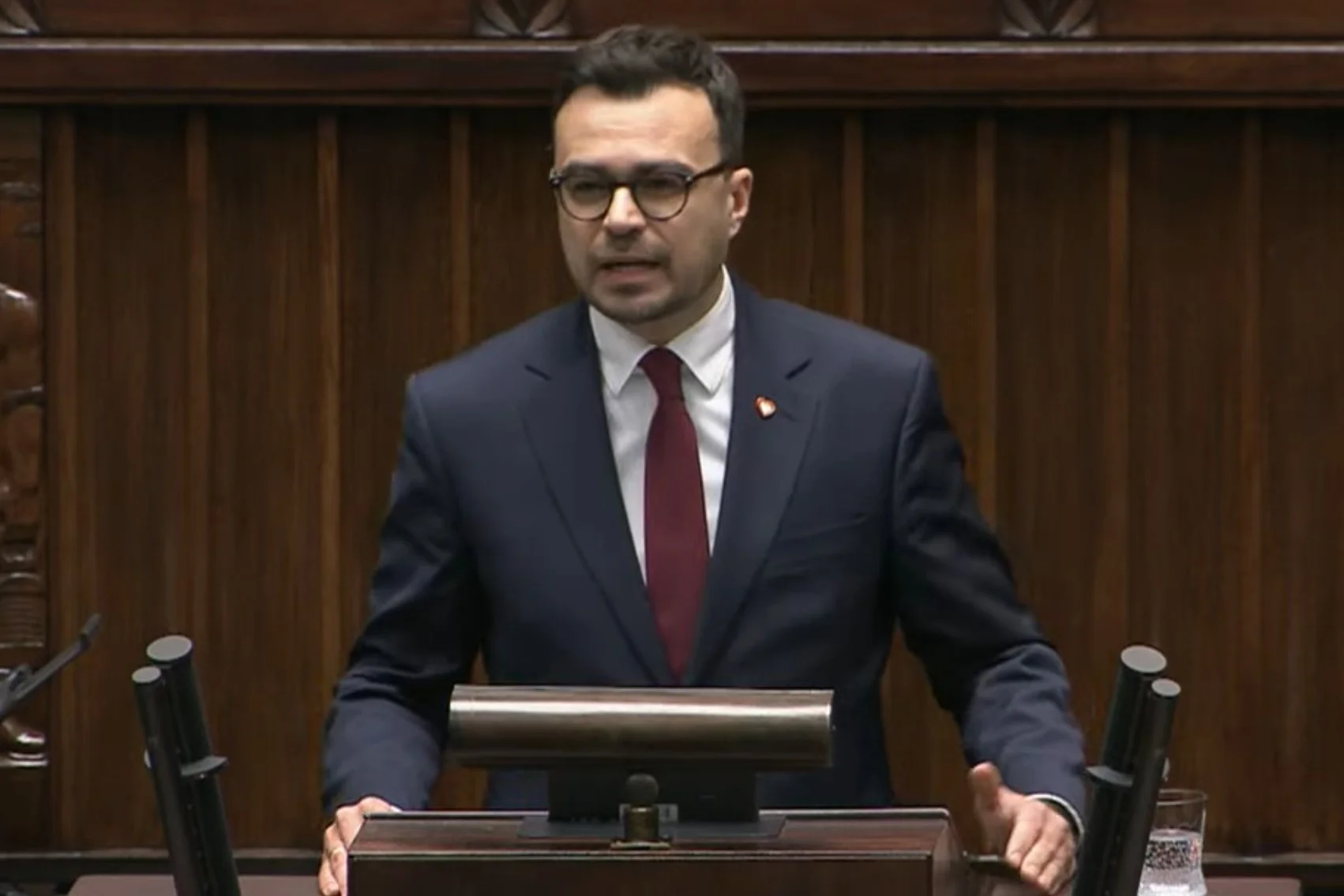 Były dziennikarz TVP zabrał głos w Sejmie. Mówił o "wyraźnych instrukcjach".