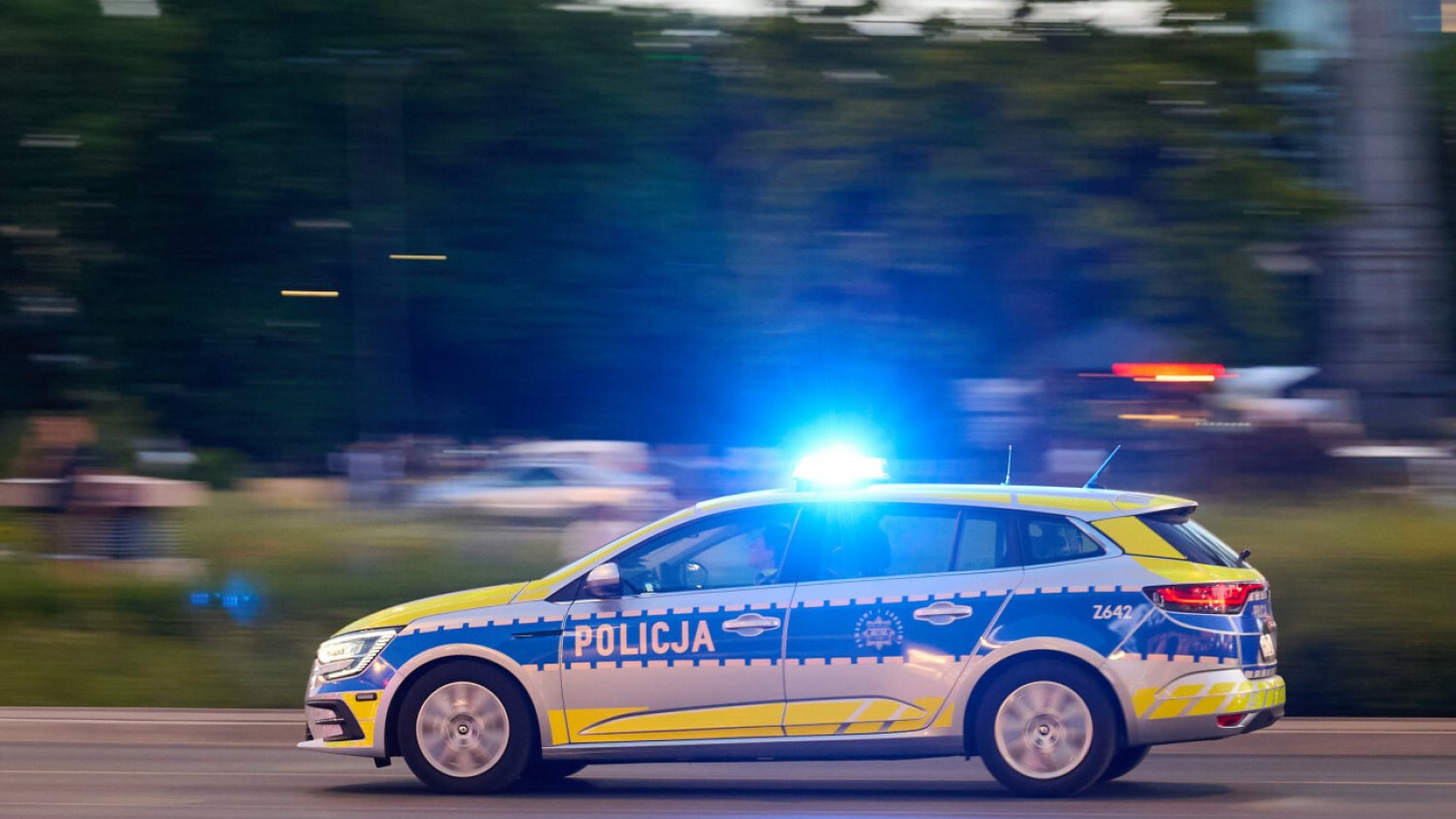 Kalisz: Pobicie ośmiolatki na ulicy. Przypadkowa kobieta rzuciła się na nią