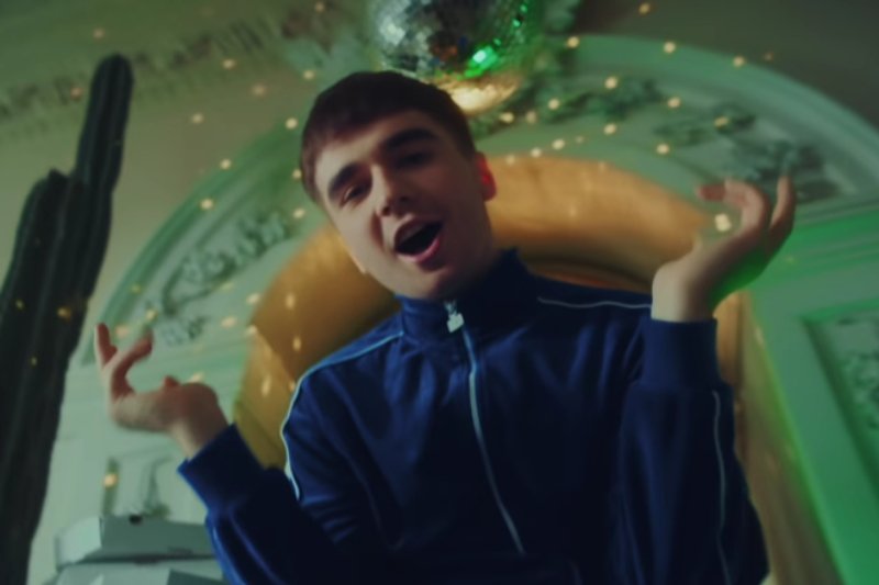 Mata daje koncert nad Wisłą. O co chodzi z jego mini koncertem?