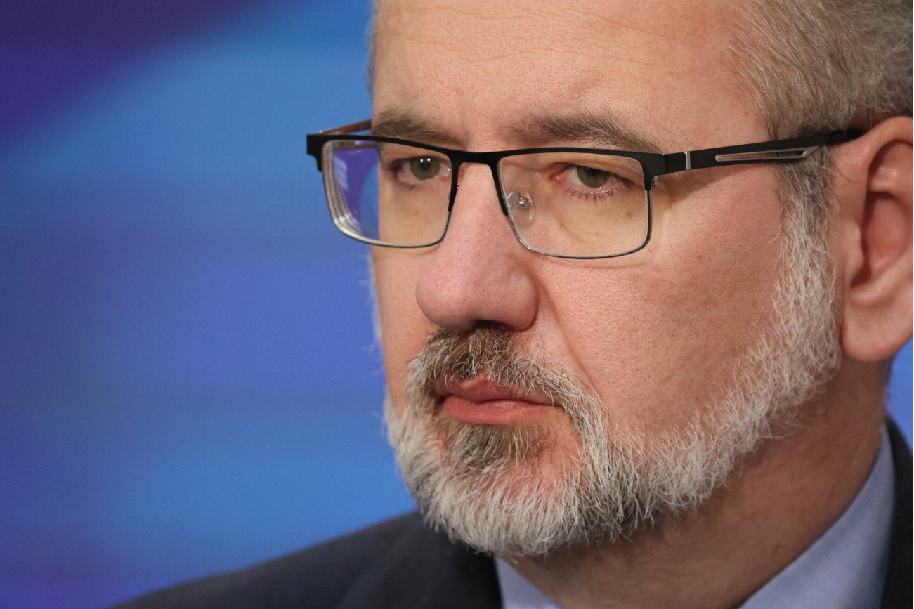 Adam Niedzielski poda się do dymisji? Ujawniono, co dalej z ministrem zdrowia