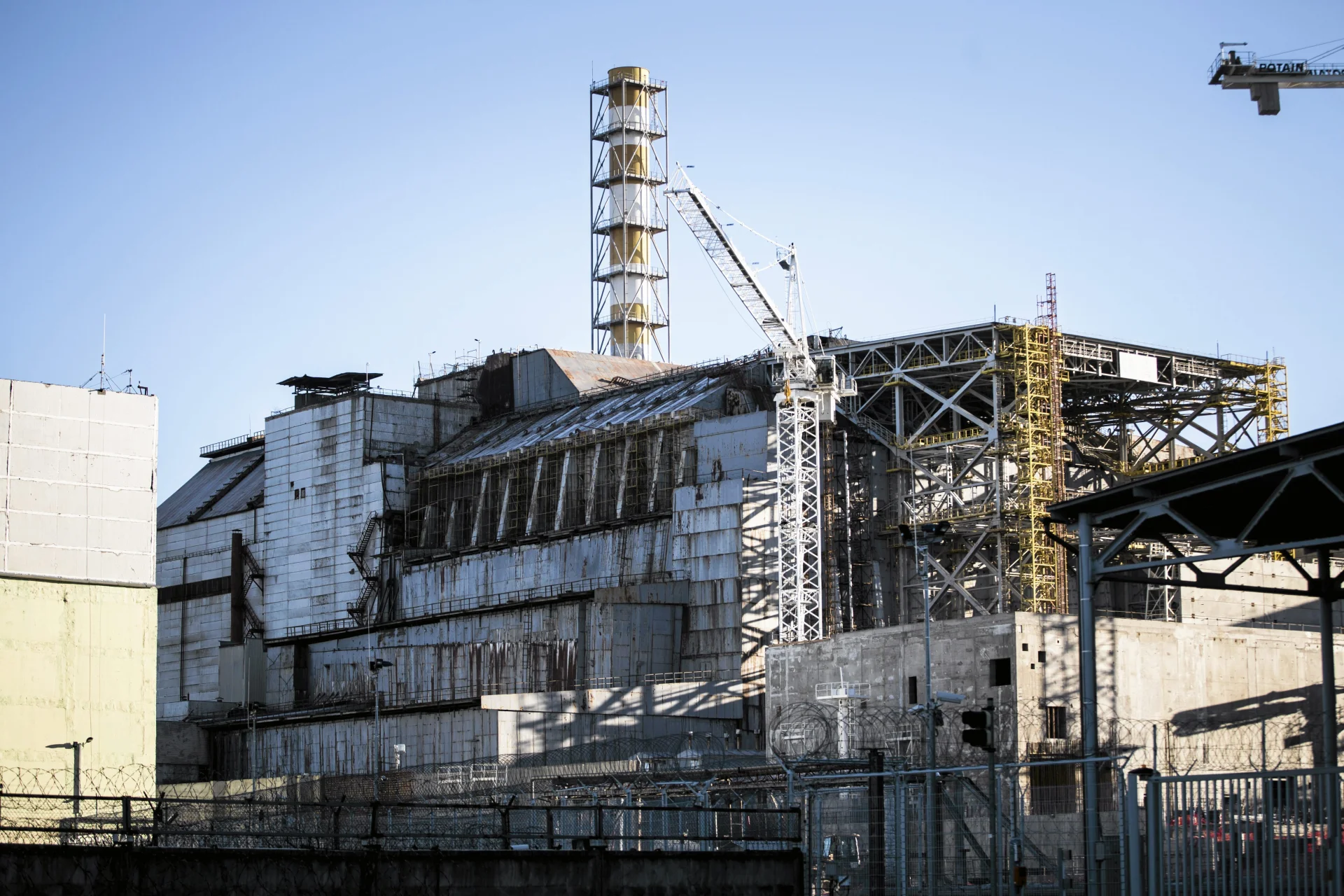 Ktoś poinformował, że na terenie byłej elektrowni jądrowej w Czarnobylu ma być podłożona bomba. Ukraińskie służby natychmiast podjęły działania. Ktoś poinformował, że na terenie byłej elektrowni jądrowej w Czarnobylu ma być podłożona bomba. Ukraińskie służby natychmiast podjęły działania