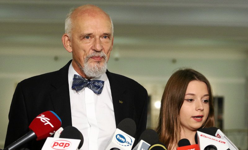 Janusz Korwin-Mikke udzielił wywiadu prokremlowskiemu portalowi Sputnik.