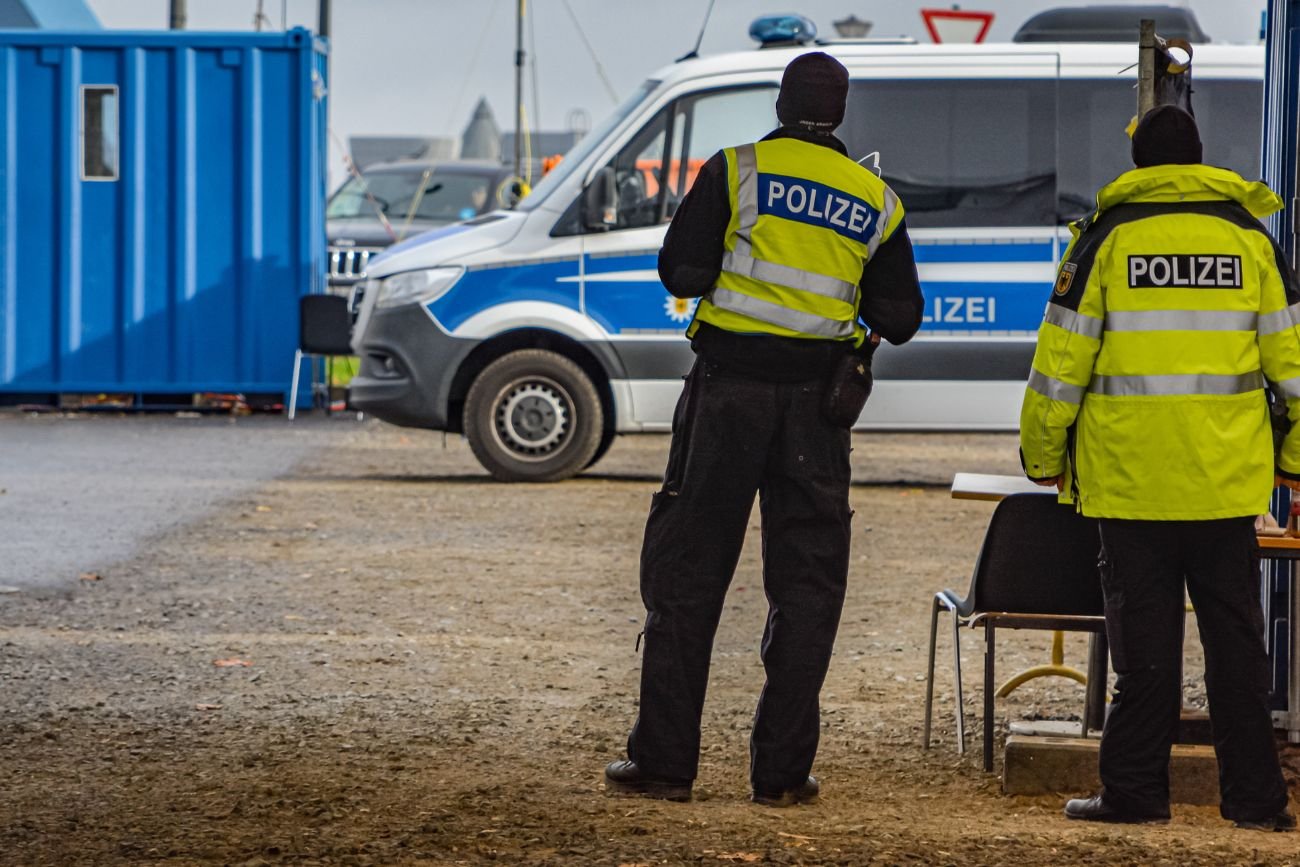 Niemiecka prasa o polityce migracyjnej. "Rząd stąpa po cienkim lodzie"