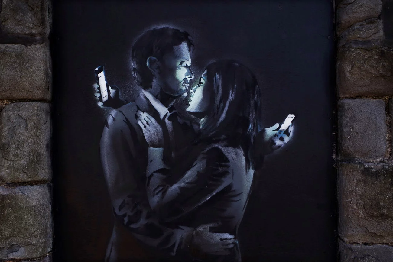 "Mobile lovers" - Banksy, 2014