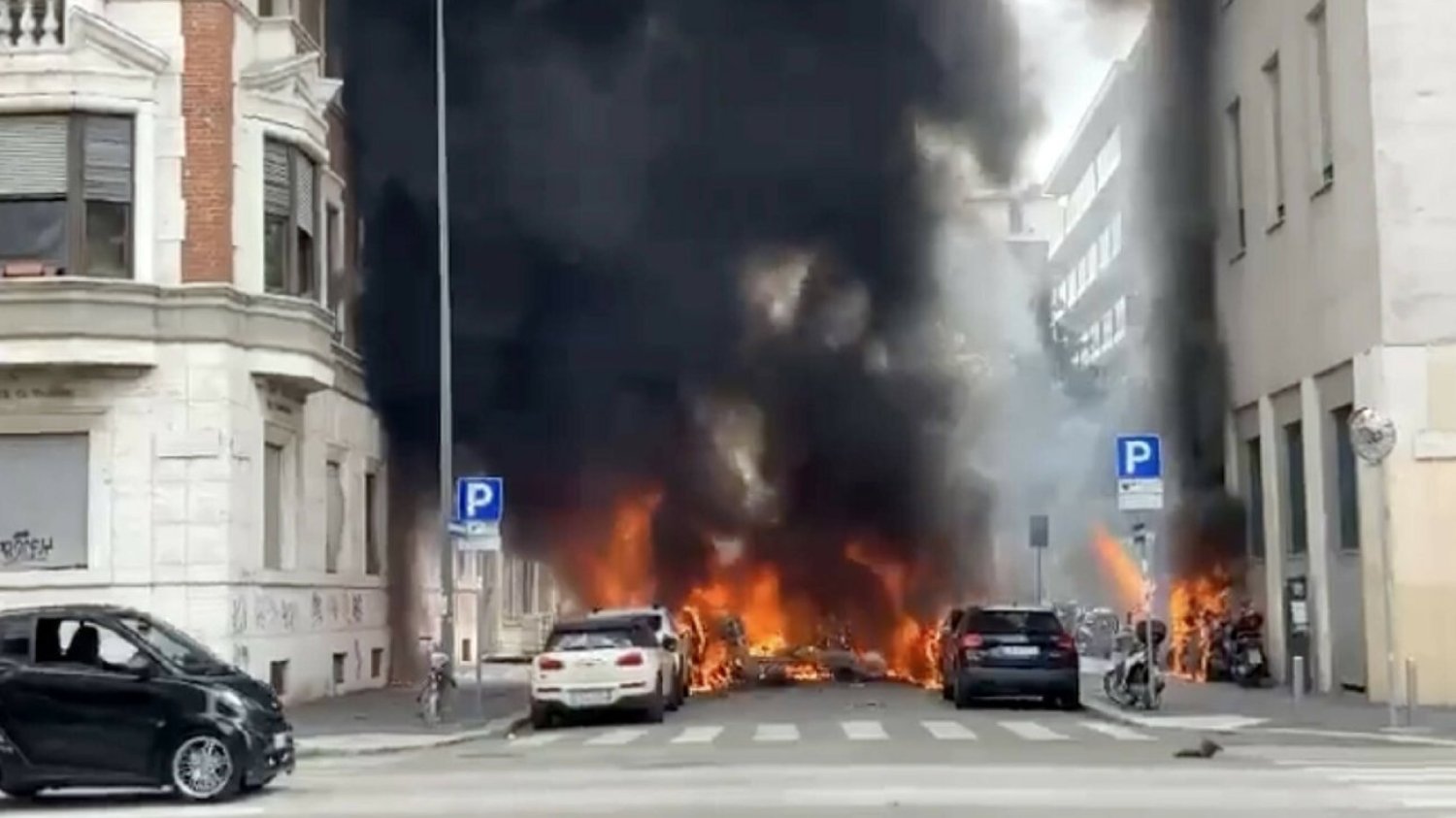 Wielka eksplozja w centrum Mediolanu.