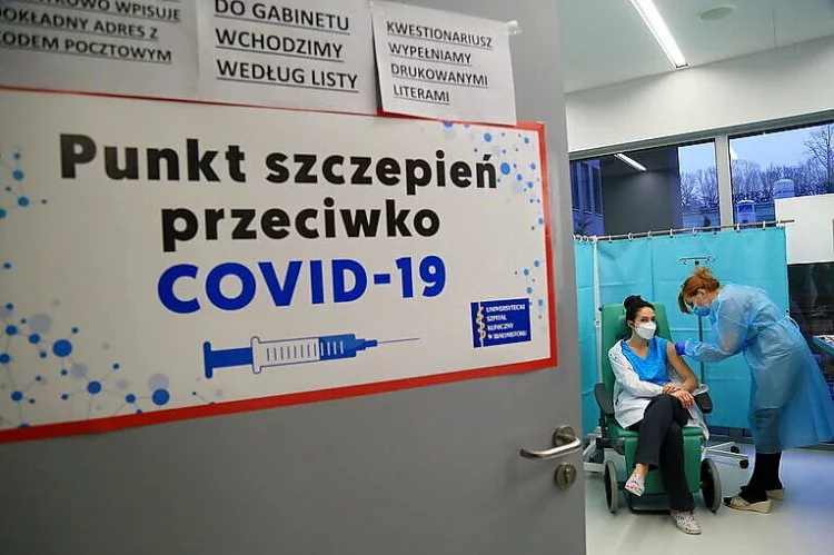 Szczepionka Moderny dostępna w polskich szpitalach.