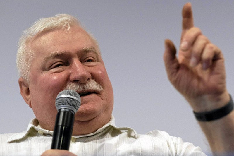 Grafolodzy potwierdzili, że dokumenty dotyczące współpracy z SB  "TW Bolka" podpisywał Lech Wałęsa