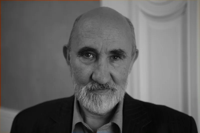 Stefan Bratkowski miał 87 lat.