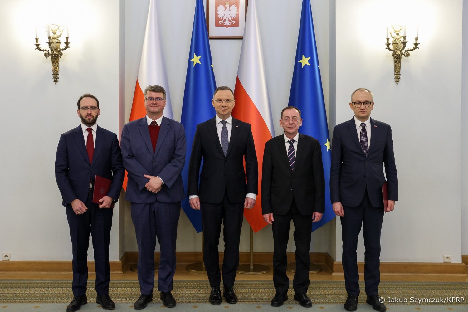 Duda jednak się złamie? Ujawniono, jak ma uchronić Kamińskiego i Wąsika.