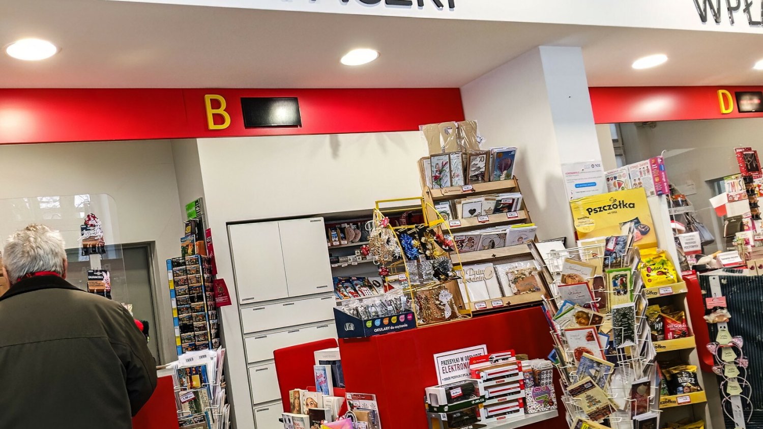 Pocztę Polską czekają wielkie zmiany. Zniknie wszechobecny bazar.