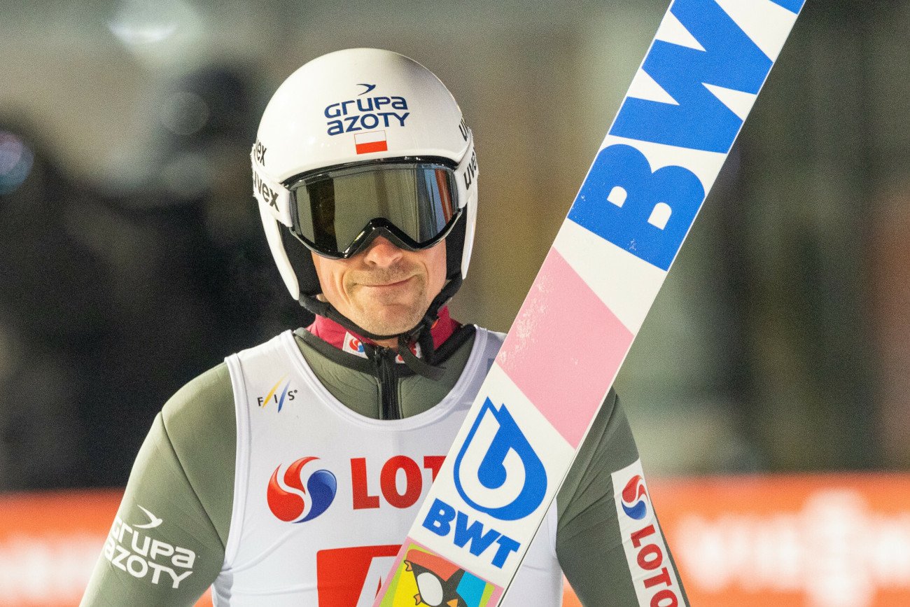 Piotr Żyła był najlepszym z Polaków w niedzielnym konkursie indywidualnym Pucharu Świata w Zakopanem.