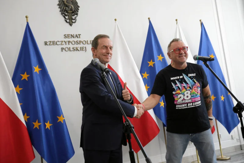 Marszałek Grodzki obiecał na Owsiakowi, że przekaże na aukcję specjalny "dar".